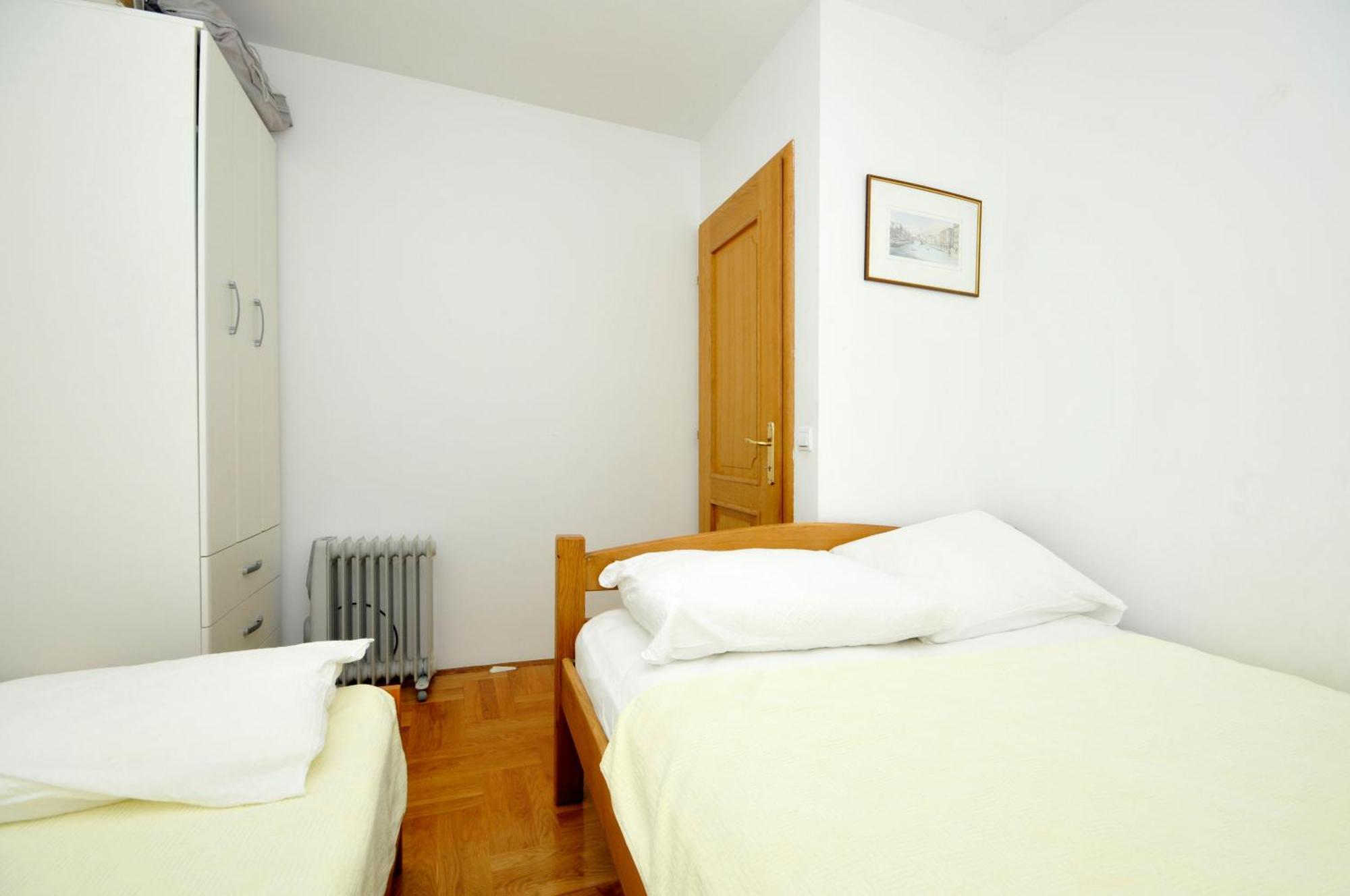 Apartmani Svalina - Seaview And 130M From Beach Трогир Экстерьер фото