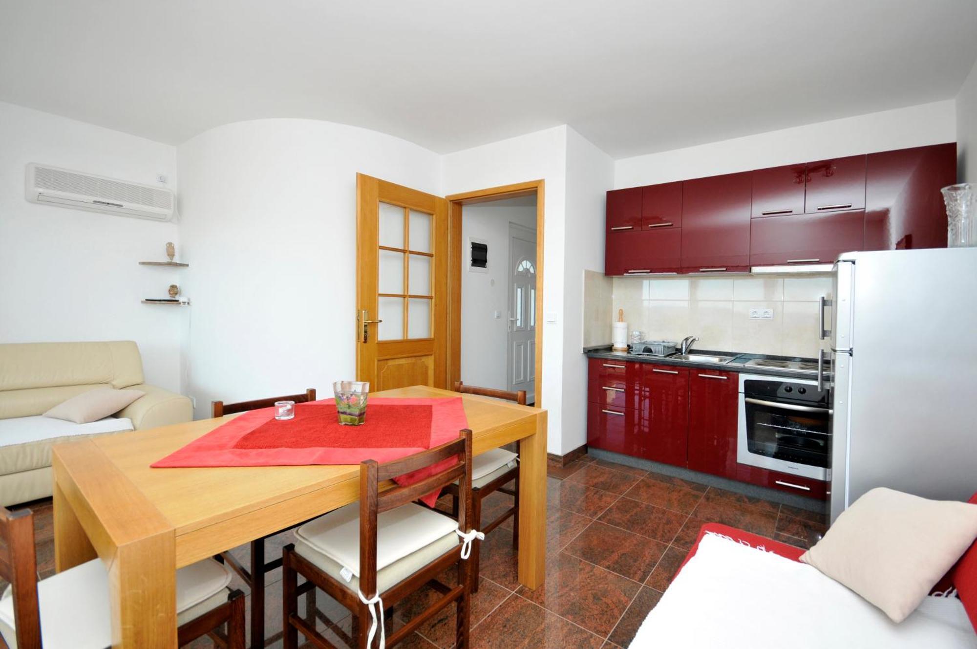 Apartmani Svalina - Seaview And 130M From Beach Трогир Экстерьер фото