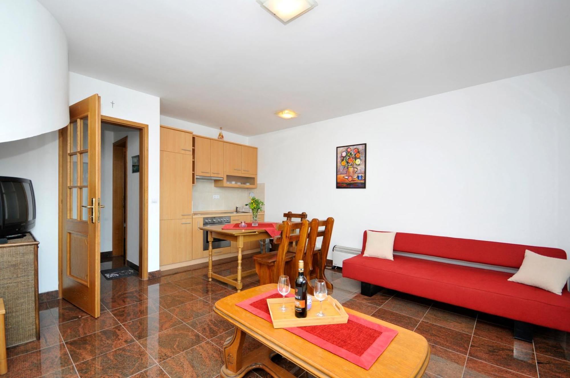 Apartmani Svalina - Seaview And 130M From Beach Трогир Экстерьер фото