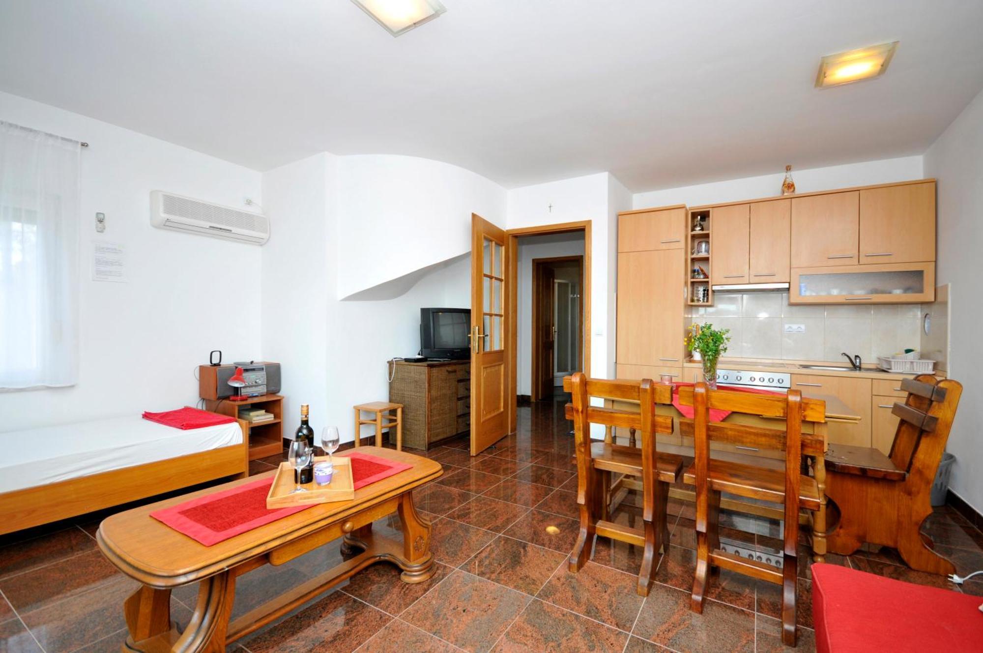 Apartmani Svalina - Seaview And 130M From Beach Трогир Экстерьер фото