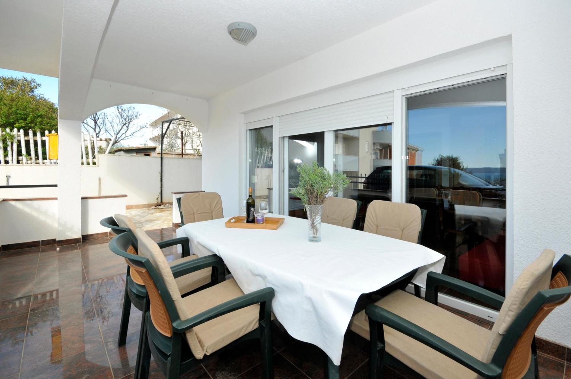 Apartmani Svalina - Seaview And 130M From Beach Трогир Экстерьер фото