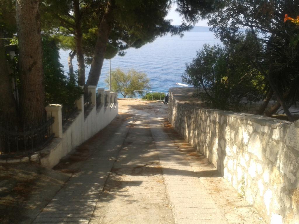 Apartmani Svalina - Seaview And 130M From Beach Трогир Экстерьер фото
