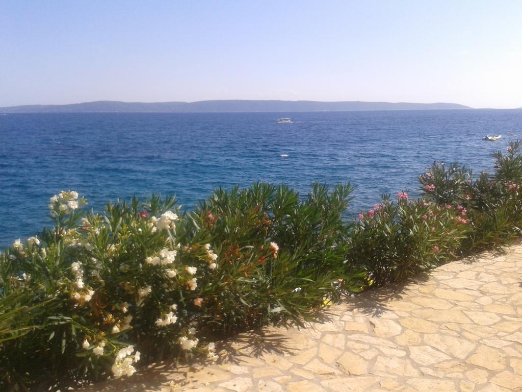Apartmani Svalina - Seaview And 130M From Beach Трогир Экстерьер фото